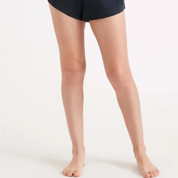 Quince 100% washable silk Black Sleepwear Set - Picture 4 of 16